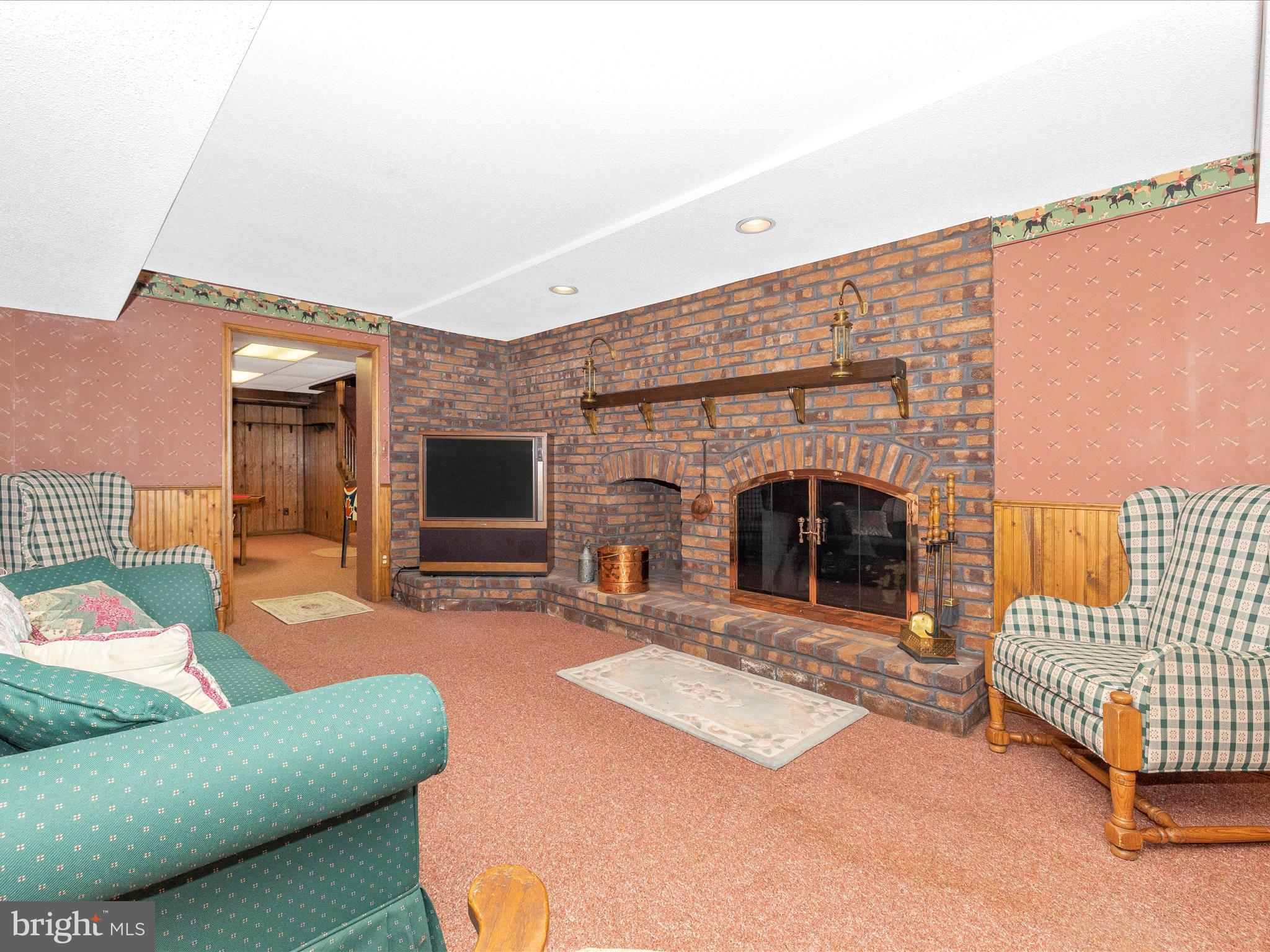 DAMASCUS OUTSIDE - Residential