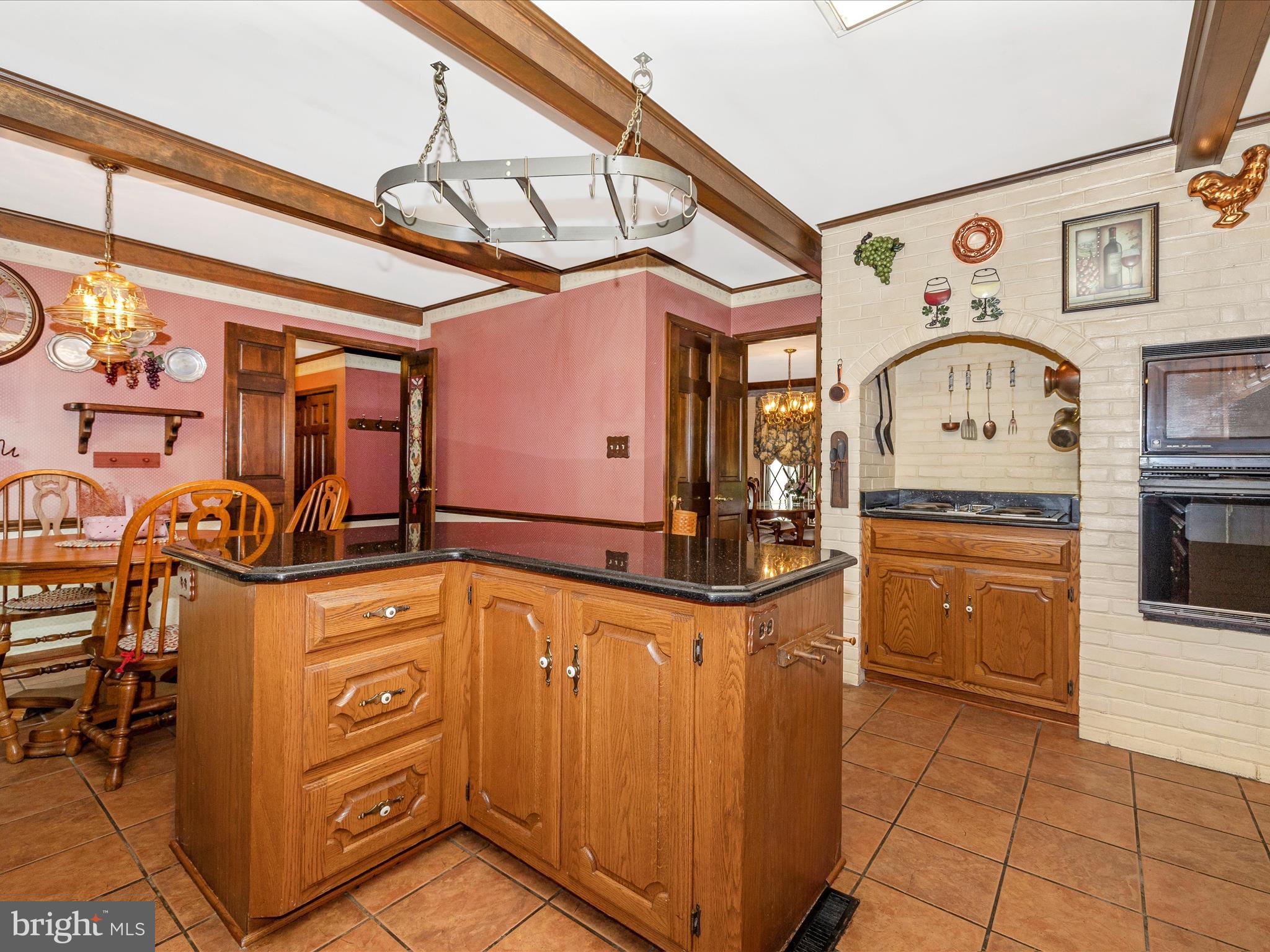 DAMASCUS OUTSIDE - Residential