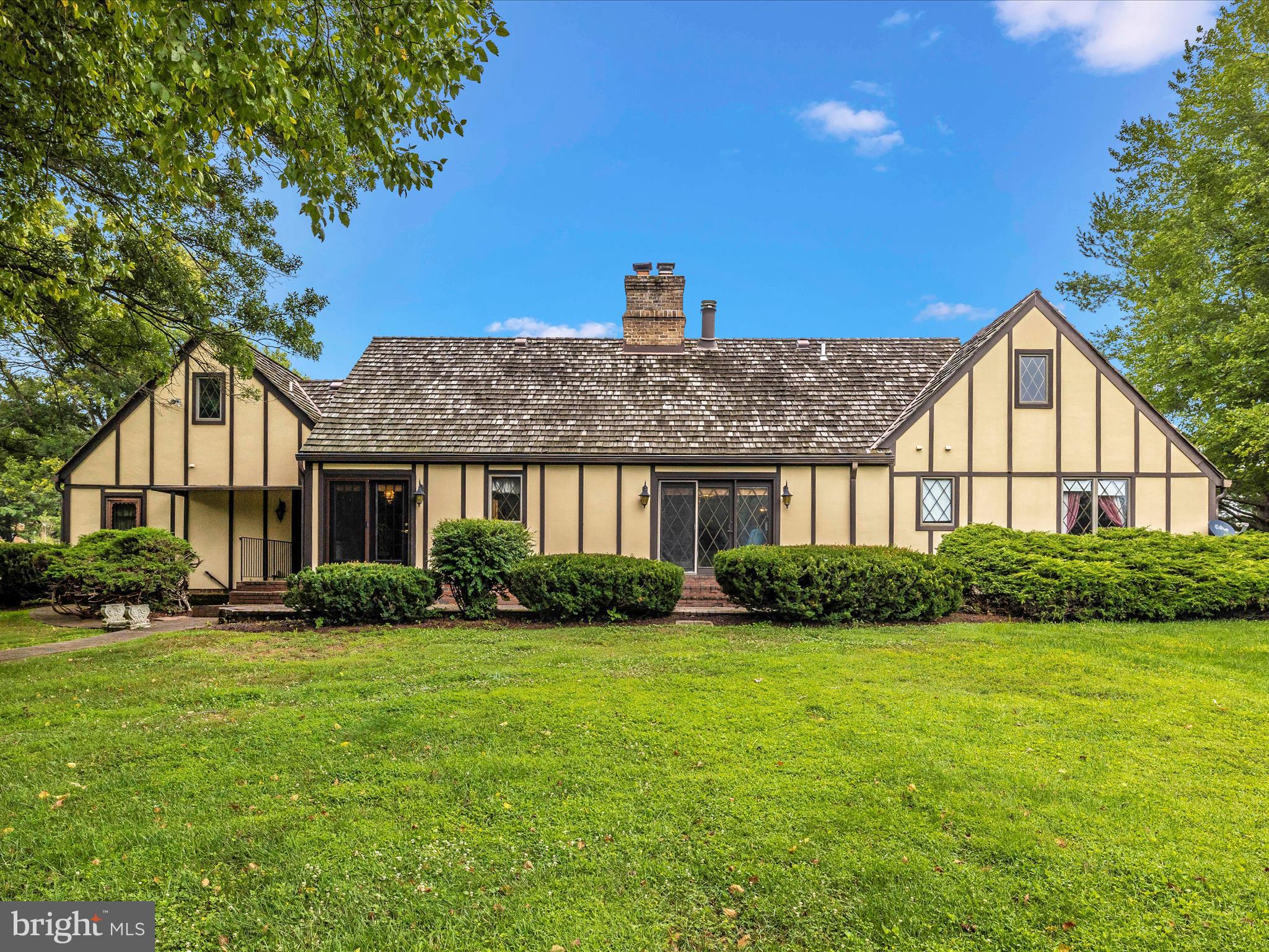 DAMASCUS OUTSIDE - Residential