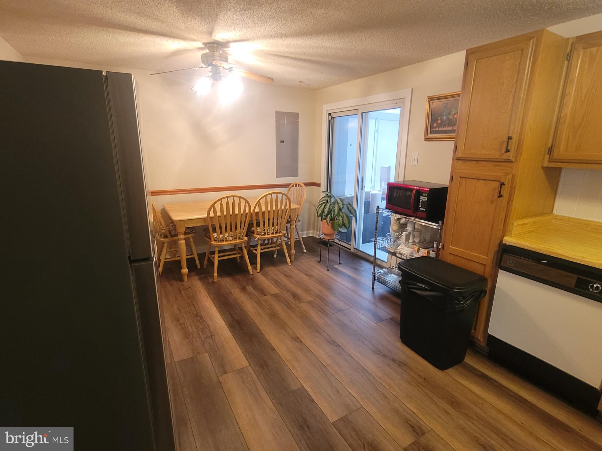 LAKE WILDERNESS - Residential