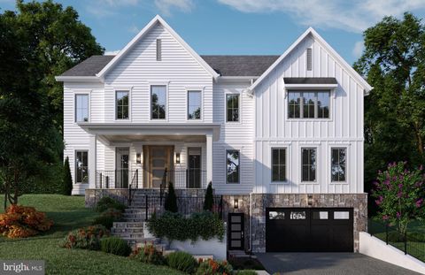 2005 N TAYLOR STREET ARLINGTON VA 22207