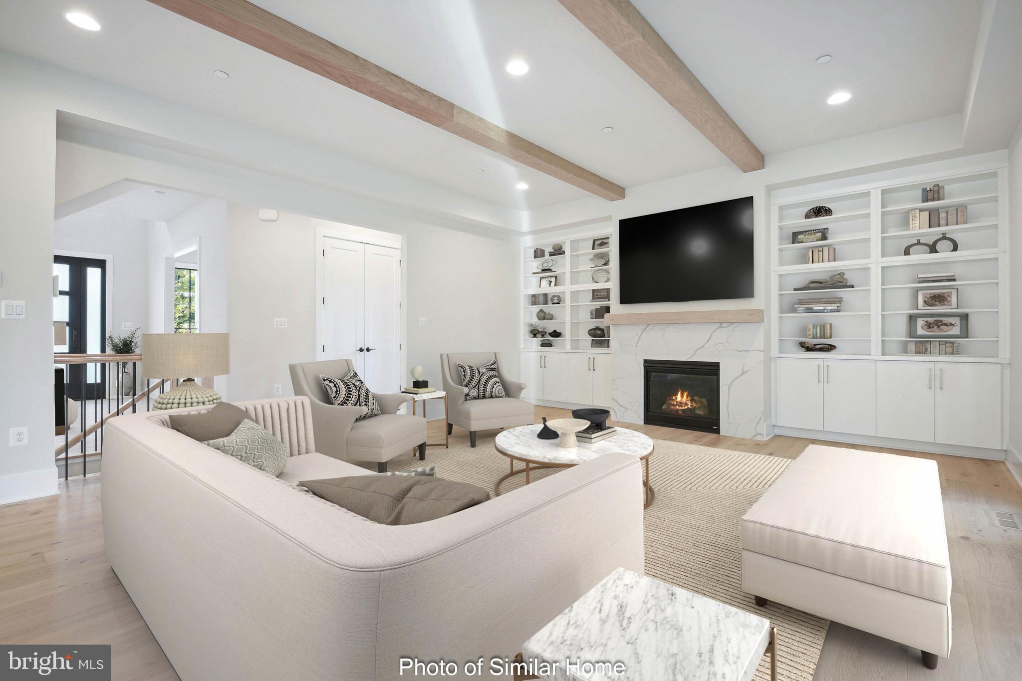 2005 N TAYLOR STREET