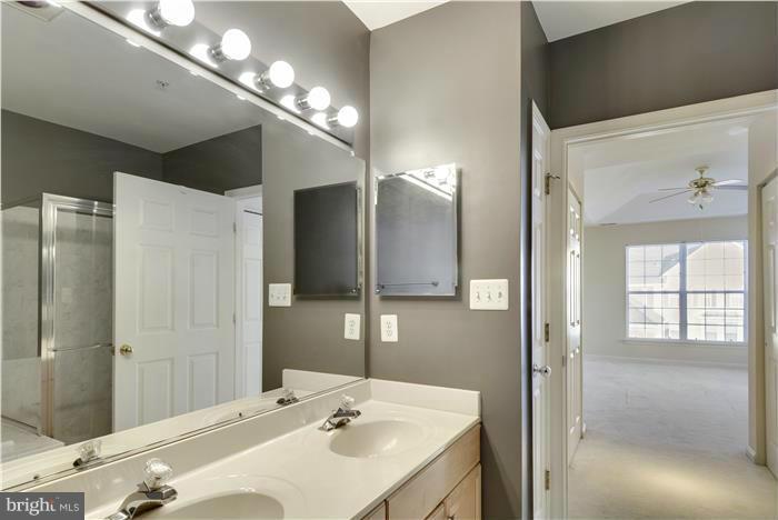 LAKESIDE AT SOUTH RIDING - Residential