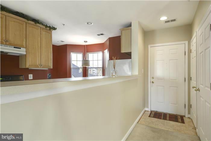 LAKESIDE AT SOUTH RIDING - Residential