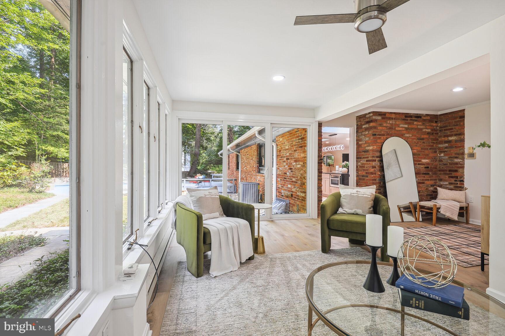 POTOMAC OUTSIDE - Residential