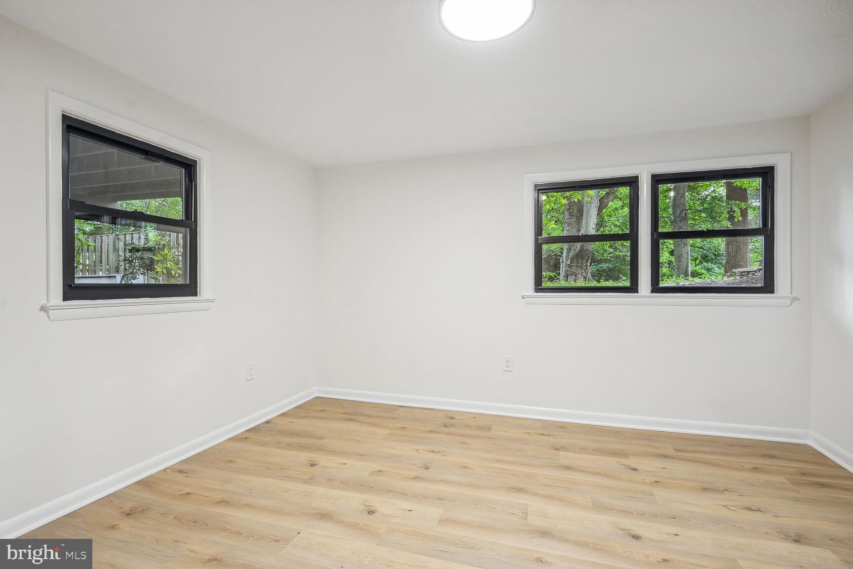 POTOMAC OUTSIDE - Residential