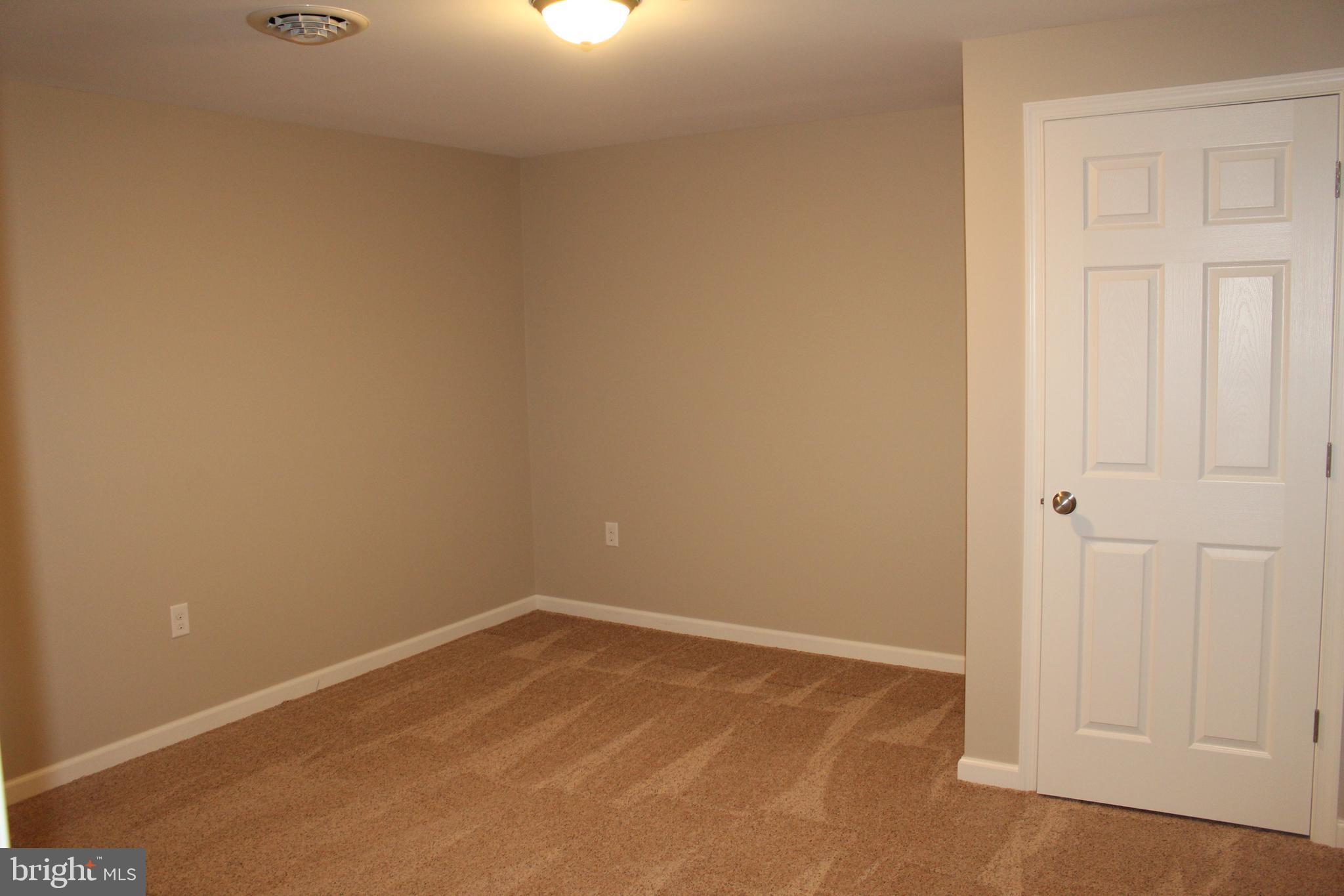 WINDSOR TWP - Residential Lease