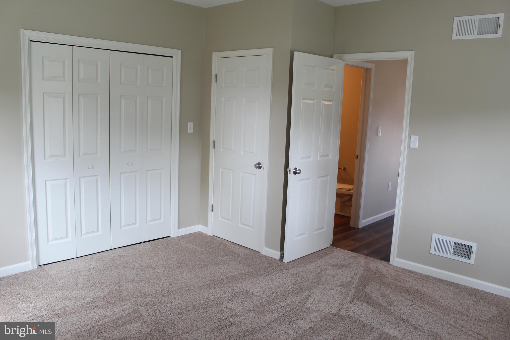 WINDSOR TWP - Residential Lease