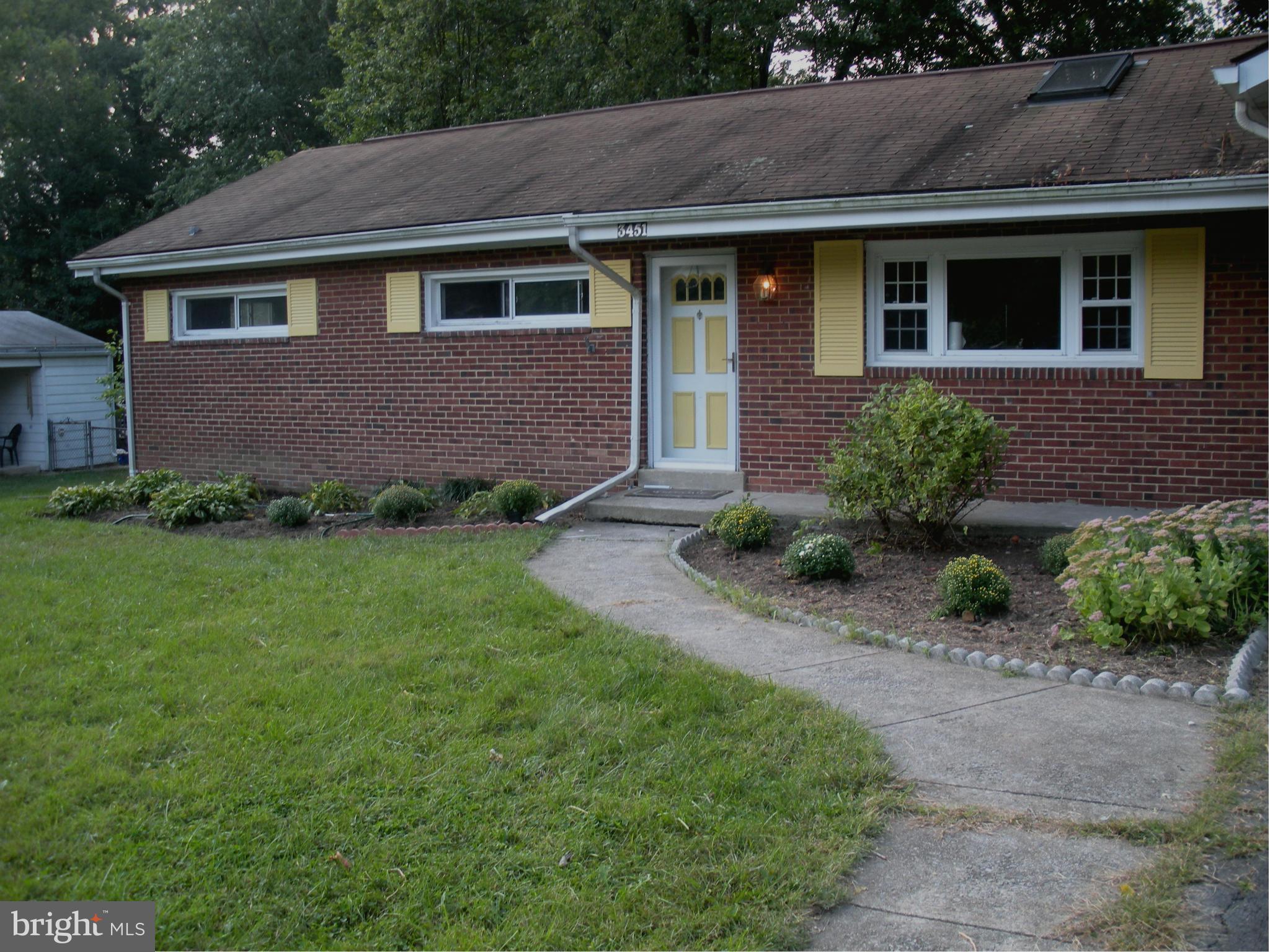 SUNNY VIEW - Residential Lease