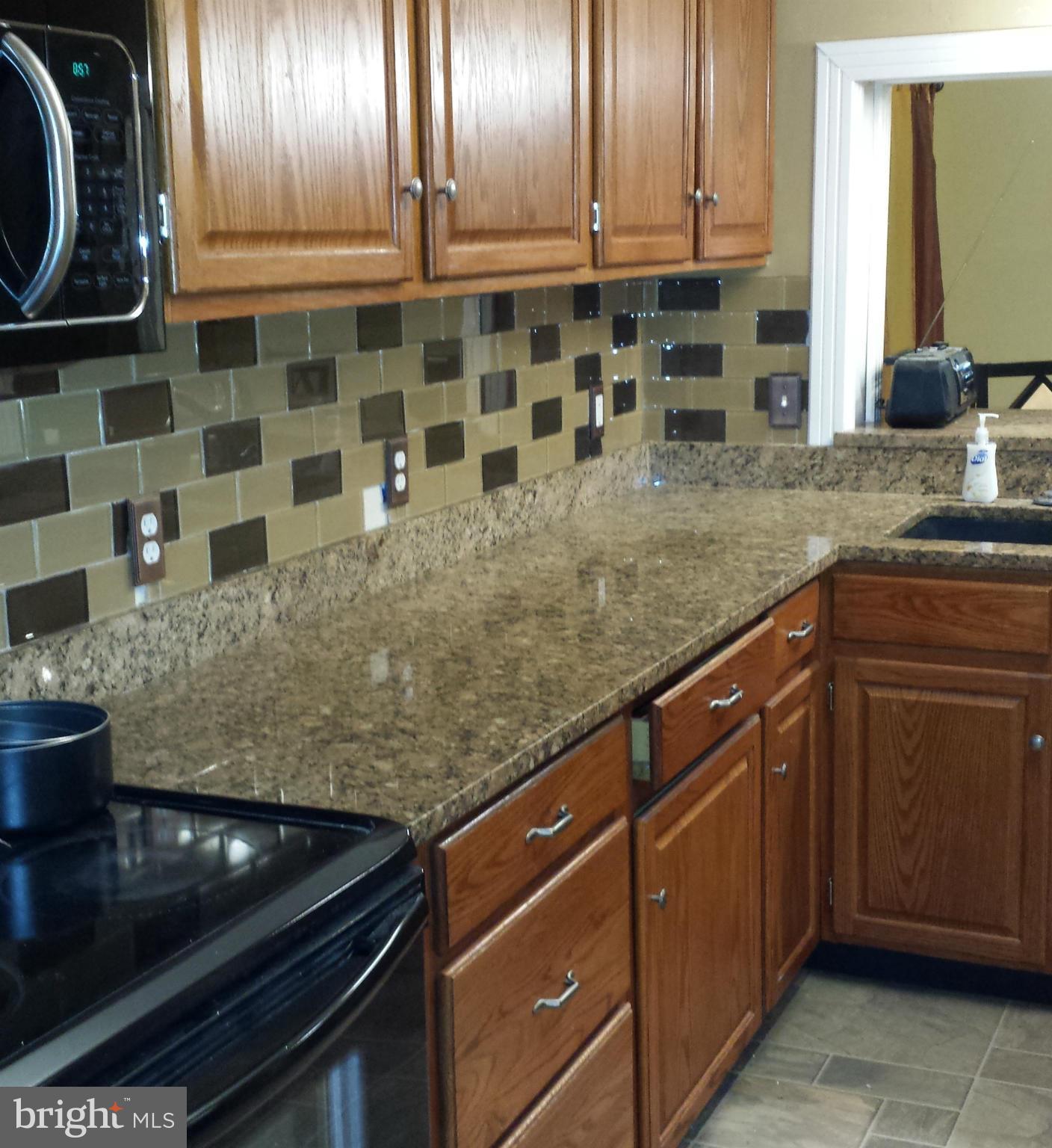 SUNNY VIEW - Residential Lease