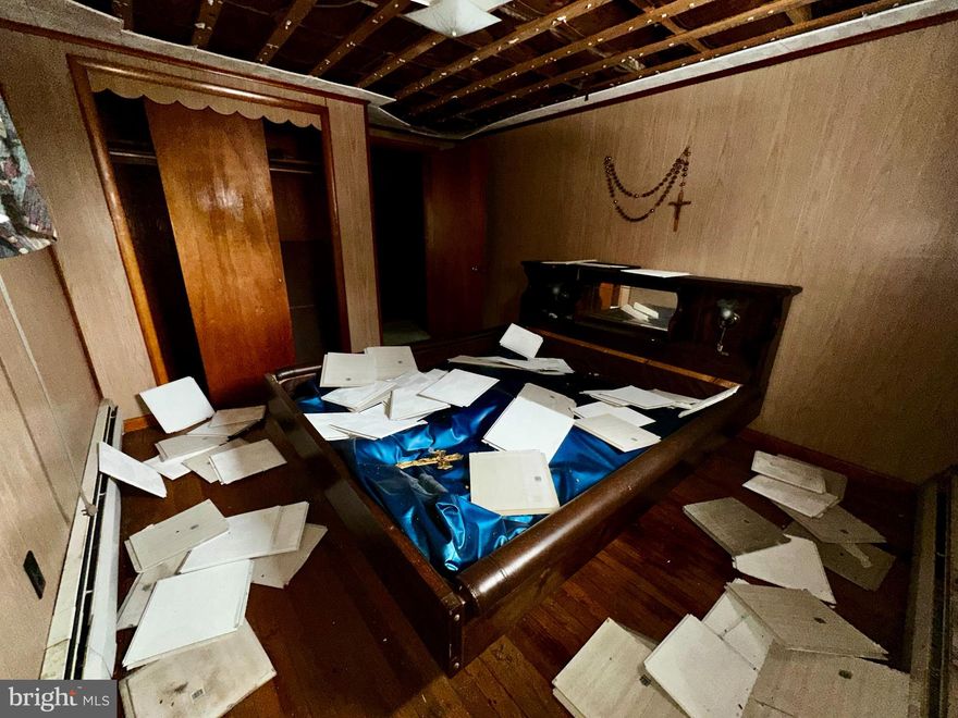 **Unique investment opportunity for the CASH INVESTOR in the adorable and affordable Boro of Schuylkill Haven** Restore the charm and character to this historic Colonial home, built in 1851. With three bedrooms and a full bathroom, this home has plenty of potential as a long-term rental investment or fix-and-flip. On-street parking adds convenience for tenants or guests. Located in a tranquil area, this property is poised for growth, making it an ideal addition to any investment portfolio. With the right vision, this home can transform into a lucrative rental or a cherished residence. Don't miss out on this opportunity to invest in a piece of history! Being sold AS-IS with all contents.