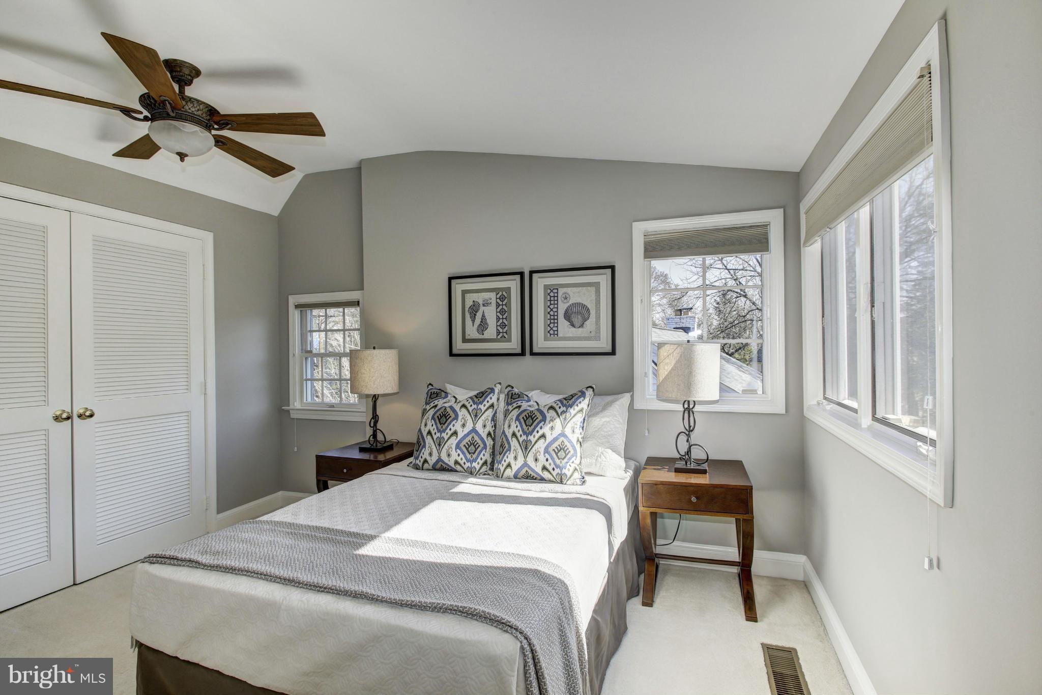 BATTERY PARK - Residential