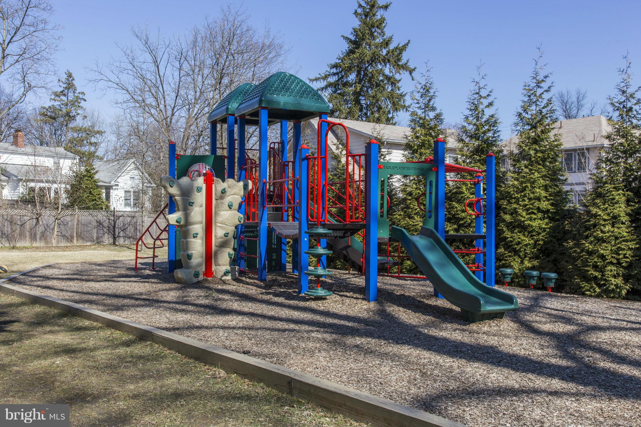 BATTERY PARK - Residential