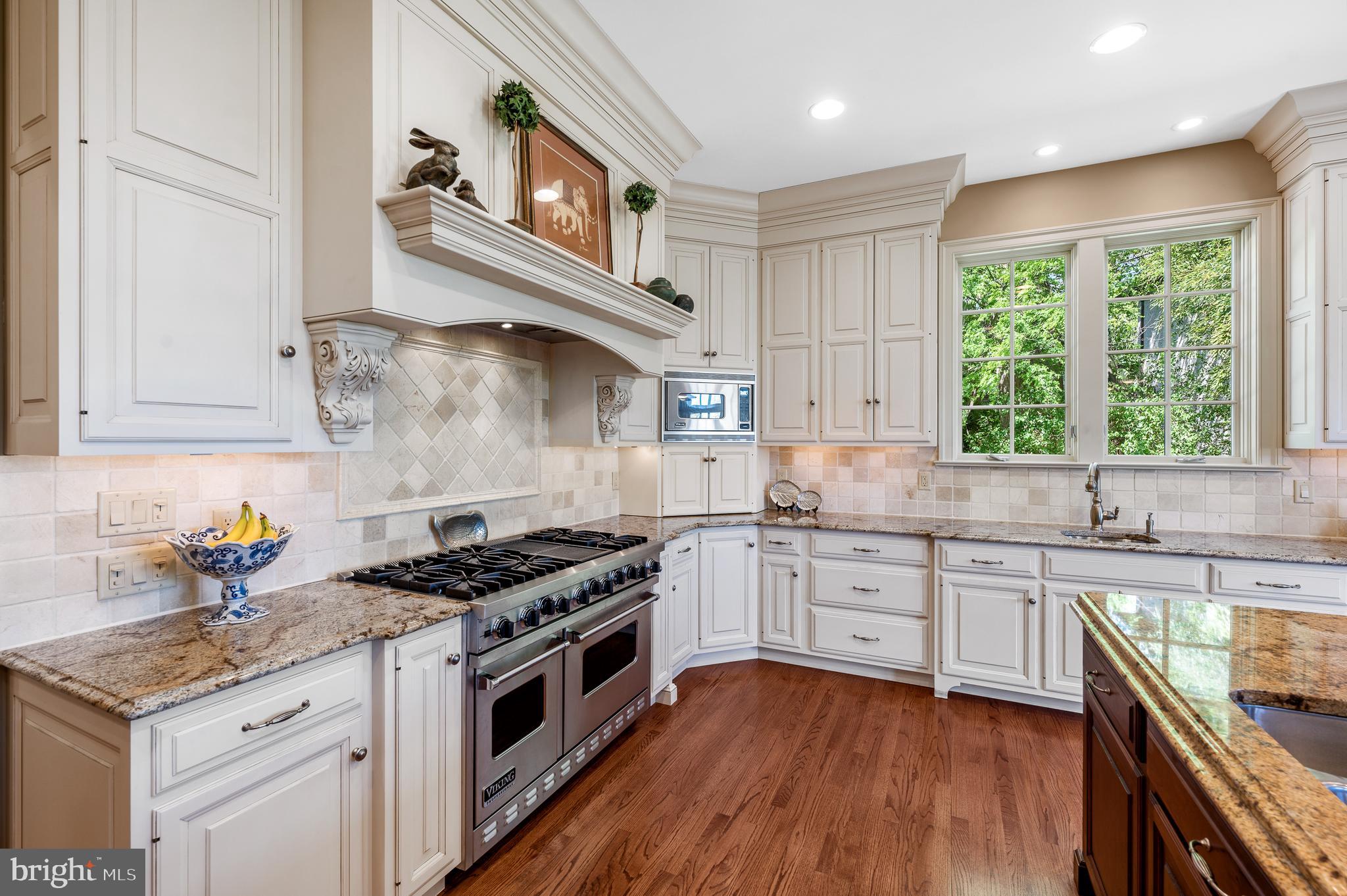 MERION GOLF MANOR - Residential