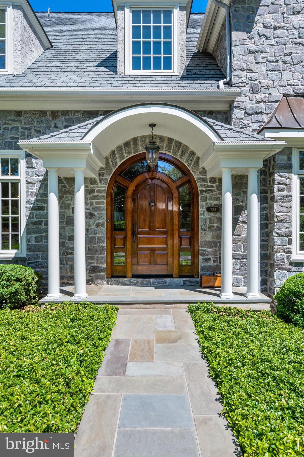 MERION GOLF MANOR - Residential