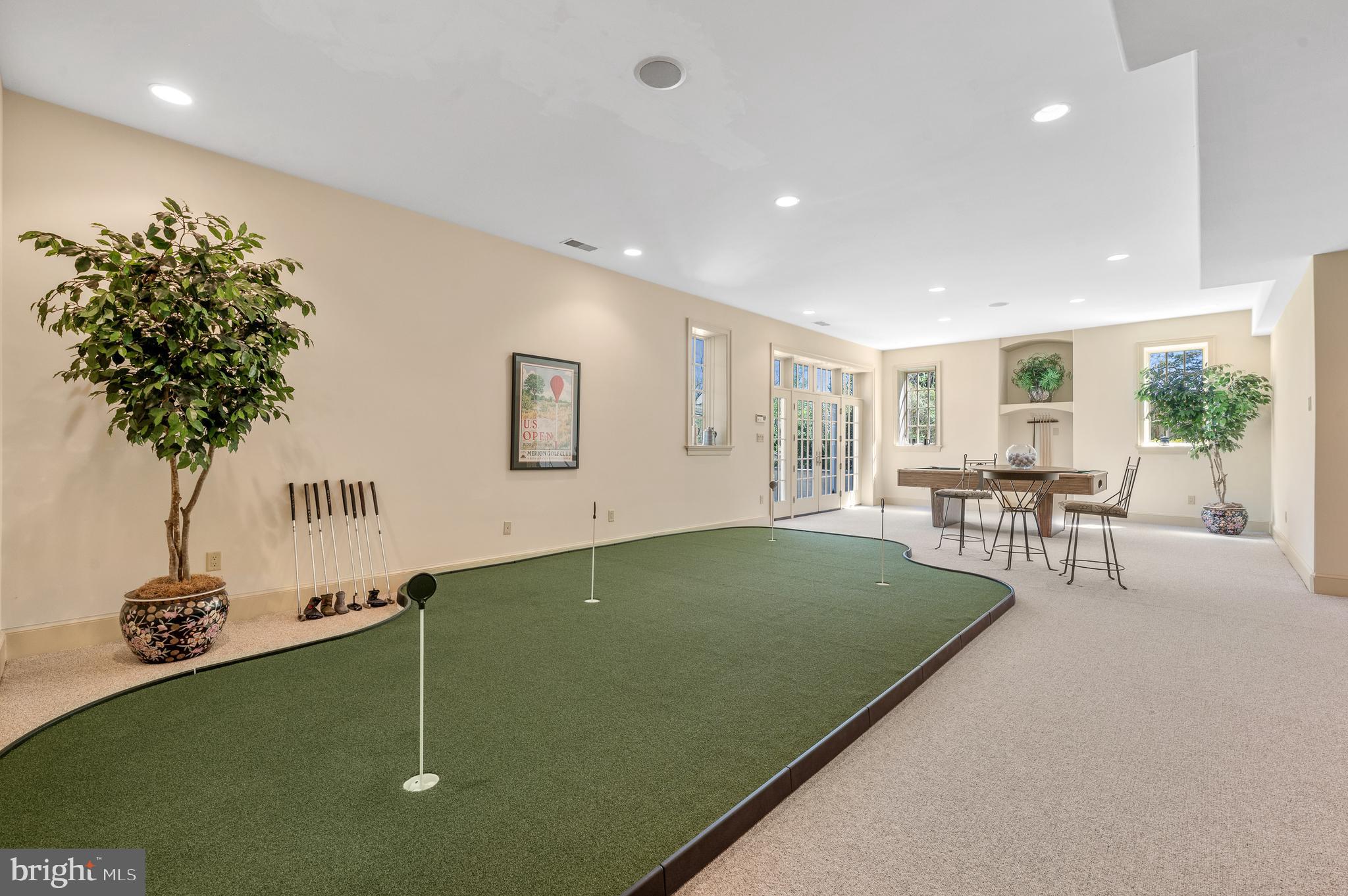 MERION GOLF MANOR - Residential