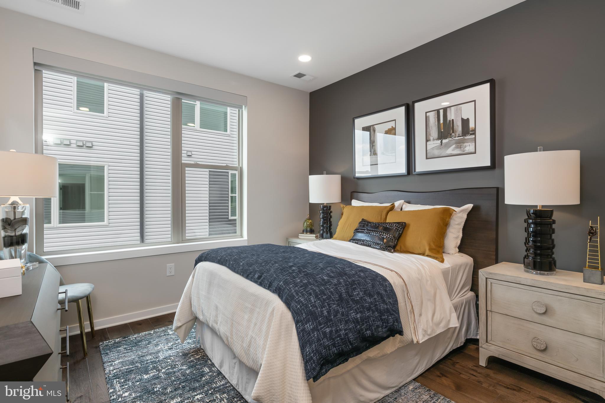 NORTHBANK - Residential