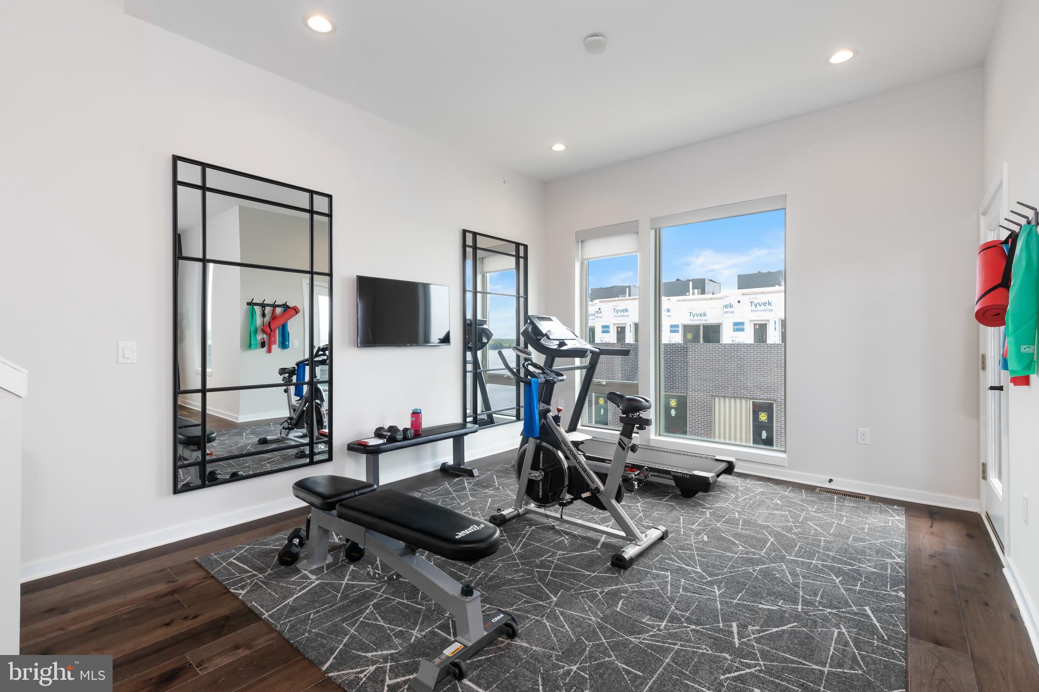 NORTHBANK - Residential