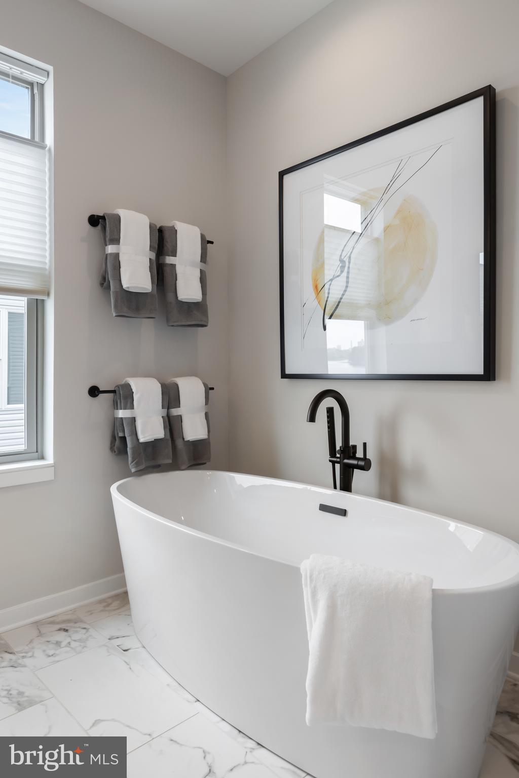 NORTHBANK - Residential