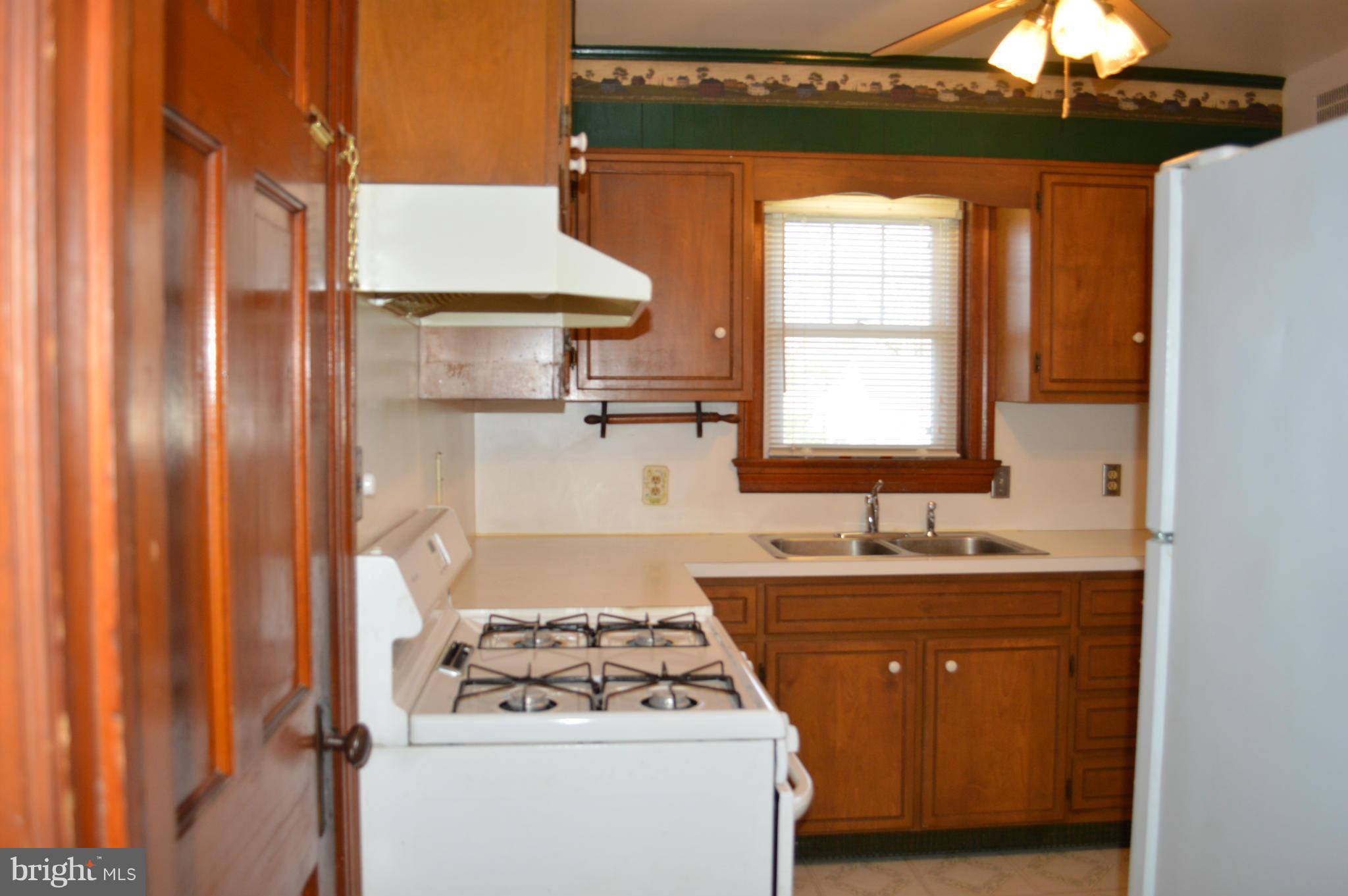 WORTON - Residential Lease