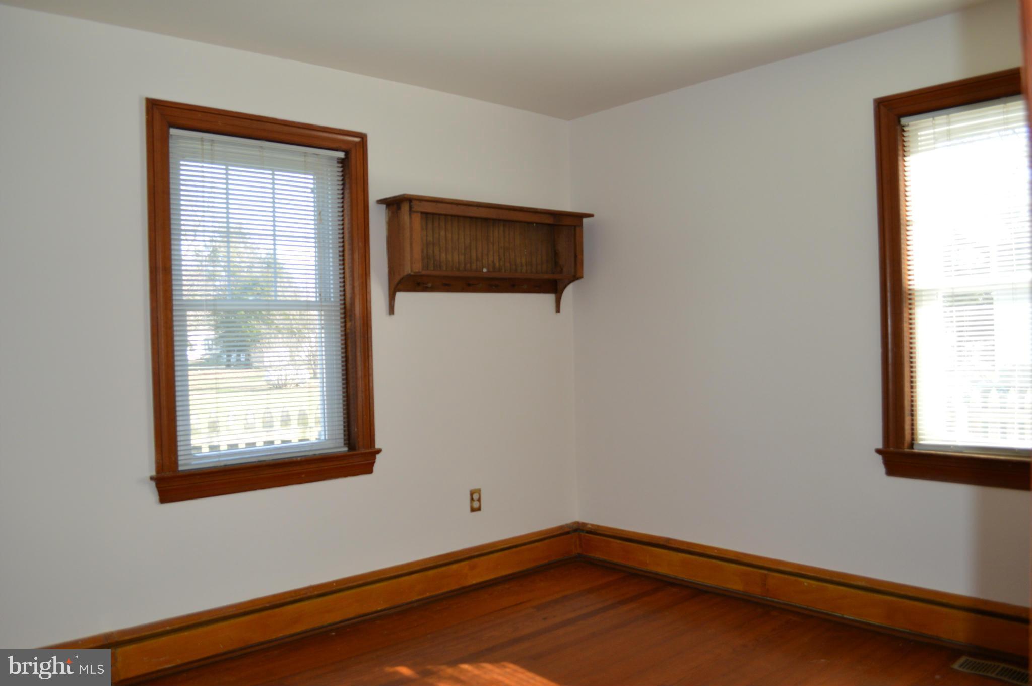 WORTON - Residential Lease