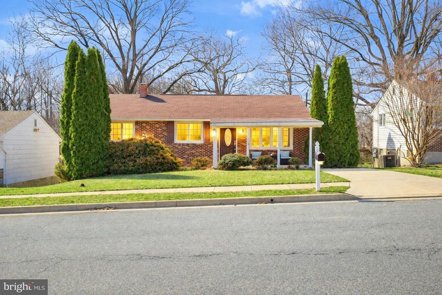 Welcome home to this Parkville gem, offering four bedrooms and three bathrooms. Recently updated, it boasts a brand new kitchen, renovated bathrooms, fresh carpet, and a full repaint. You’ll fall in love with the screened porch, overlooking a fenced backyard that backs to private woods and a baseball field. This is your perfect blend of comfort and nature! The back yard offers a large shed for storage. The driveway makes it easy for parking! Don’t miss out, reach out today for more info!