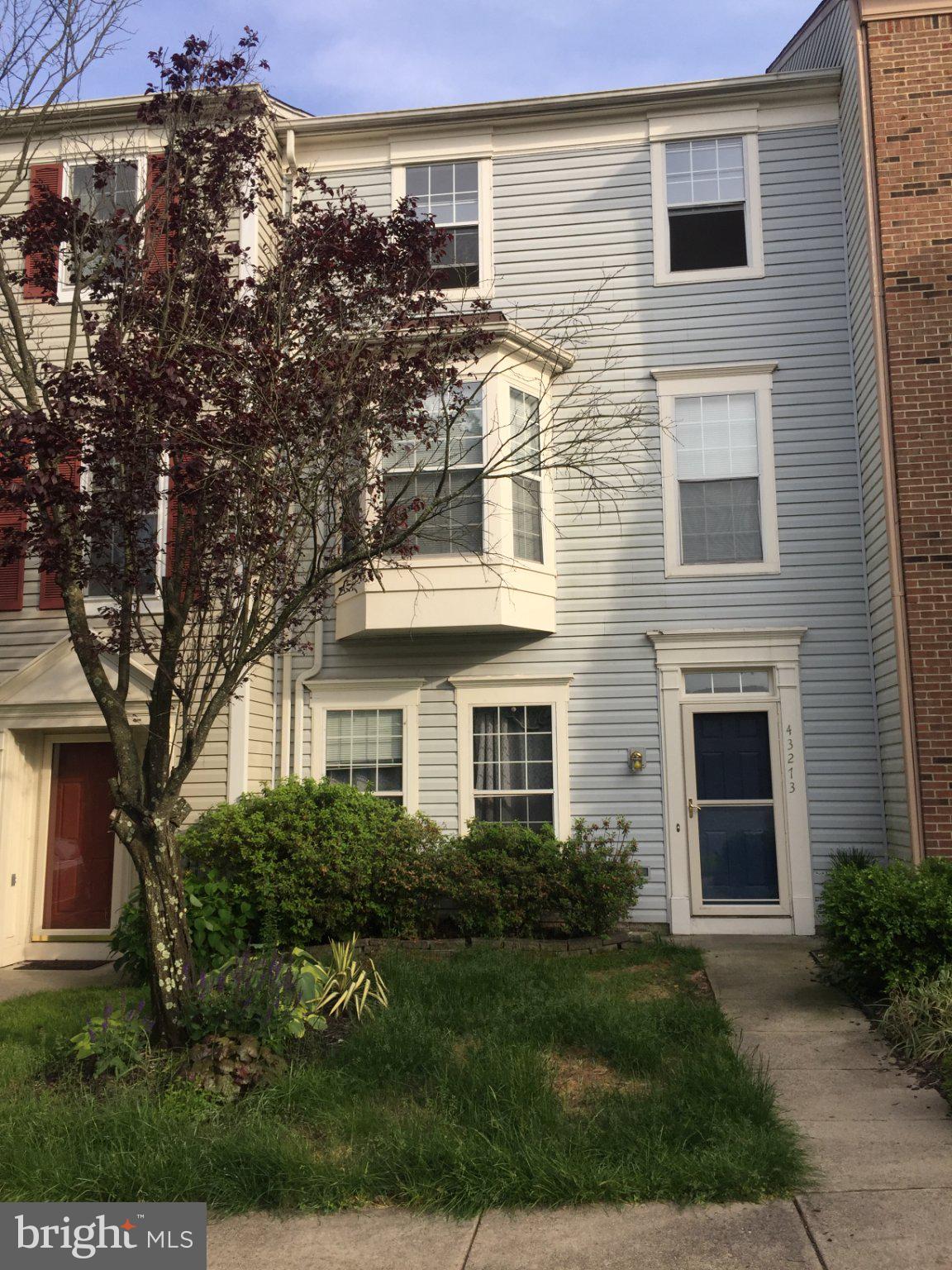 43273 CHOKEBERRY SQUARE