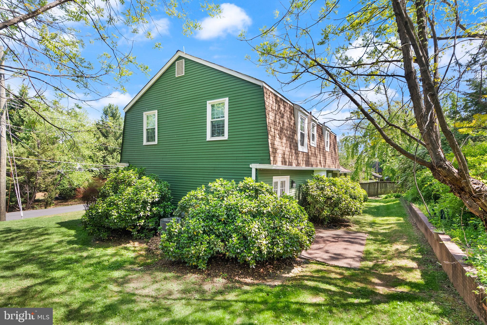 WEST MC LEAN - Residential