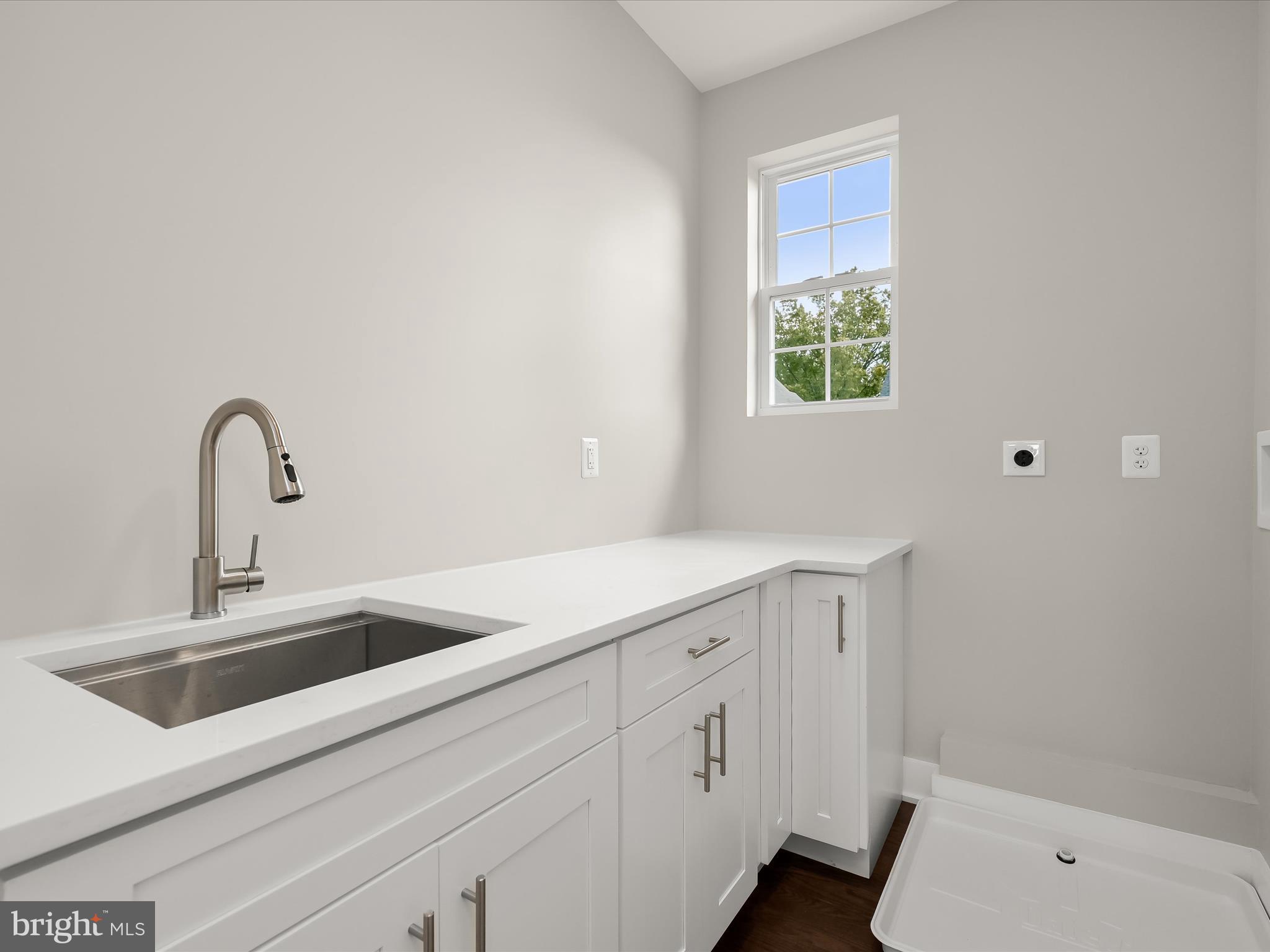 LANDON WOODS - Residential