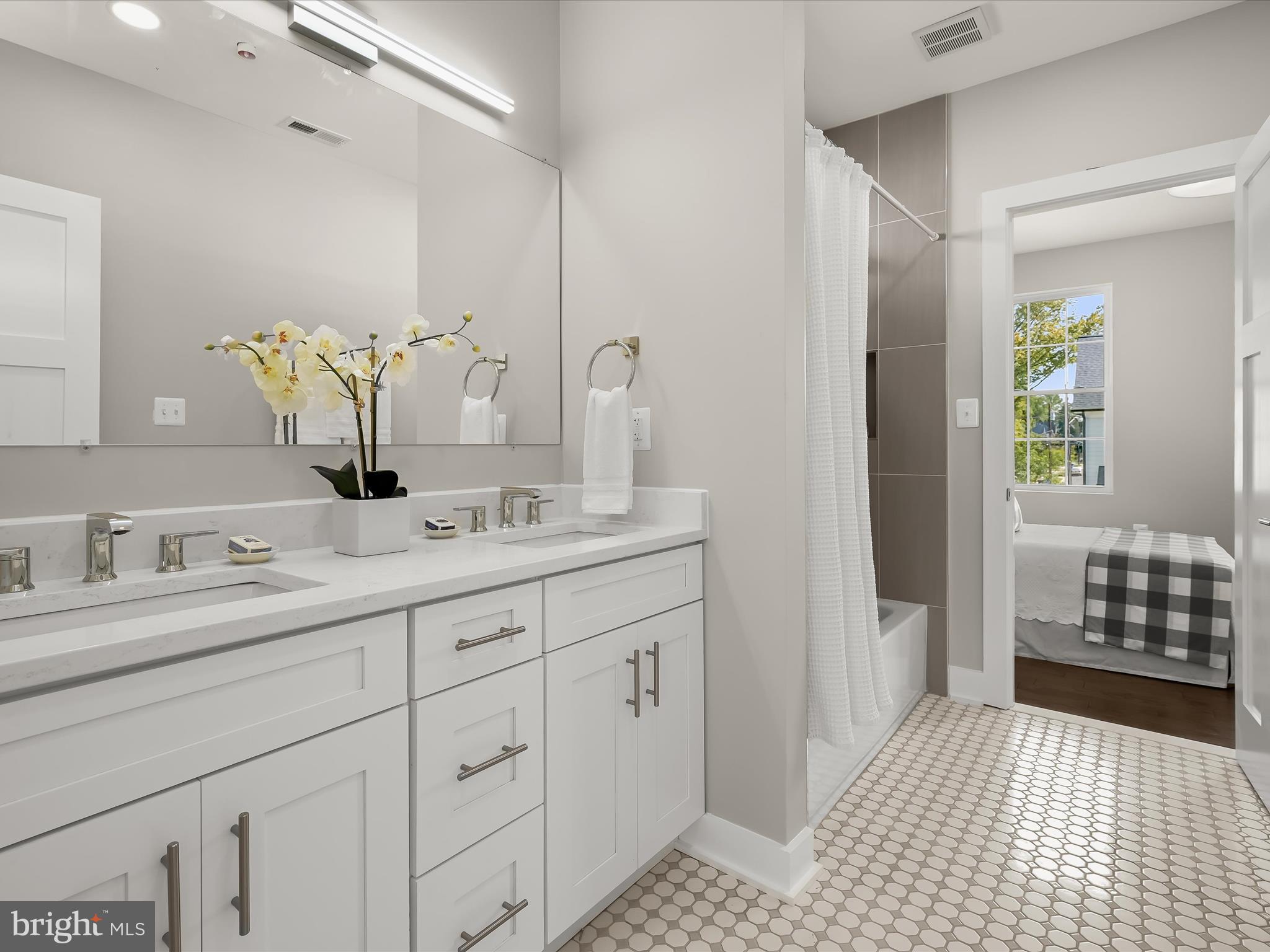 LANDON WOODS - Residential