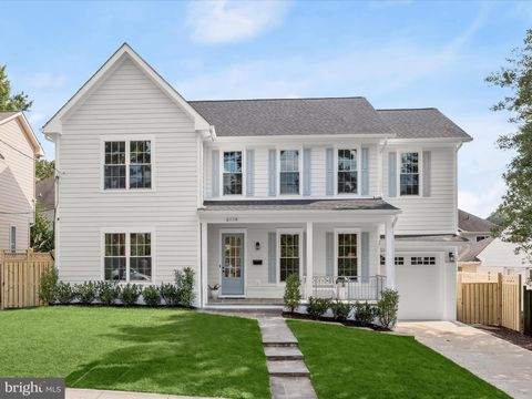 Photo of 6114 Wilson Lane, Bethesda, MD 20817 (MLS # MDMC2145174) Photo of 6114 Wilson Lane, Bethesda, MD 20817 (MLS # MDMC2145174)