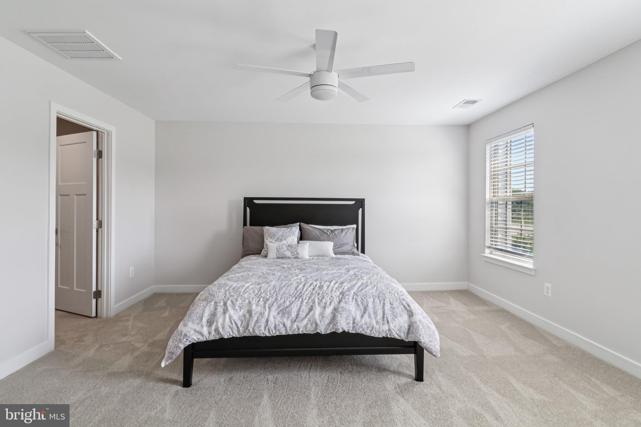 NORBOURNE PARK - Residential