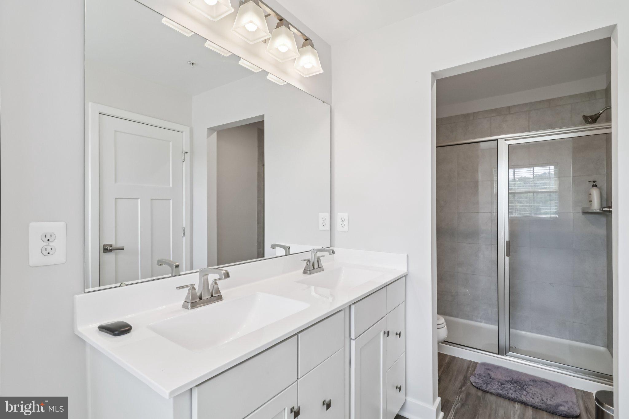 NORBOURNE PARK - Residential