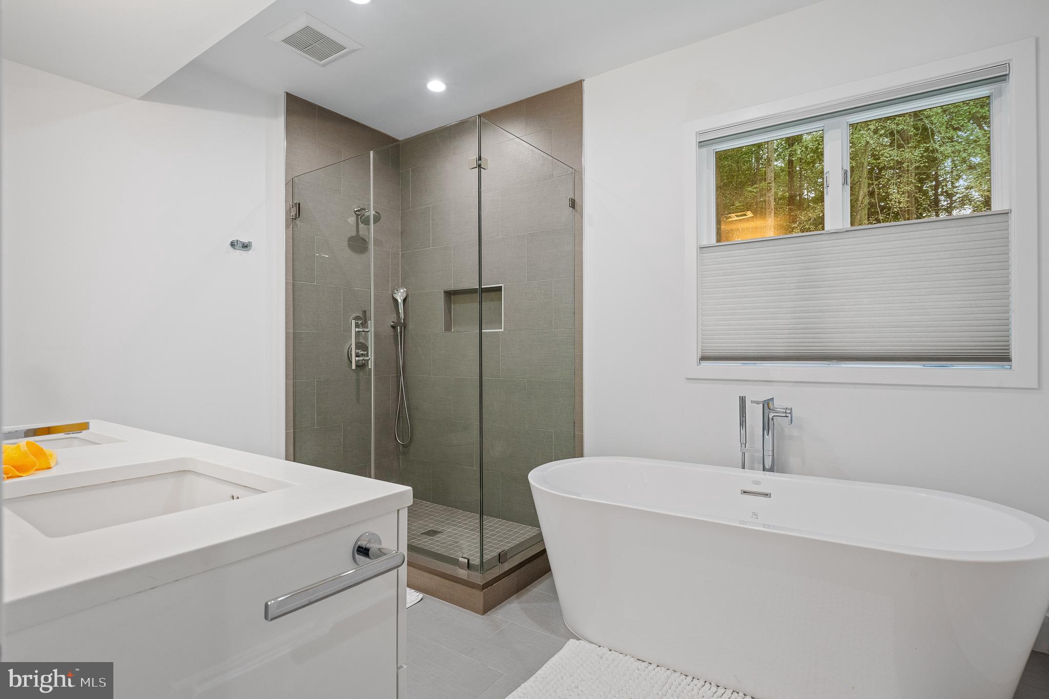 CAMOTOP - Residential