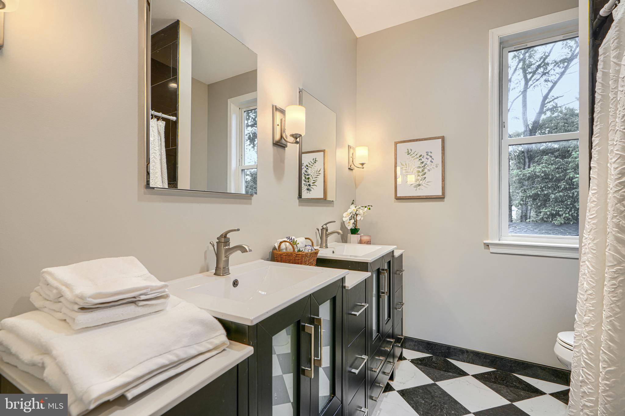 TWINBROOK - Residential