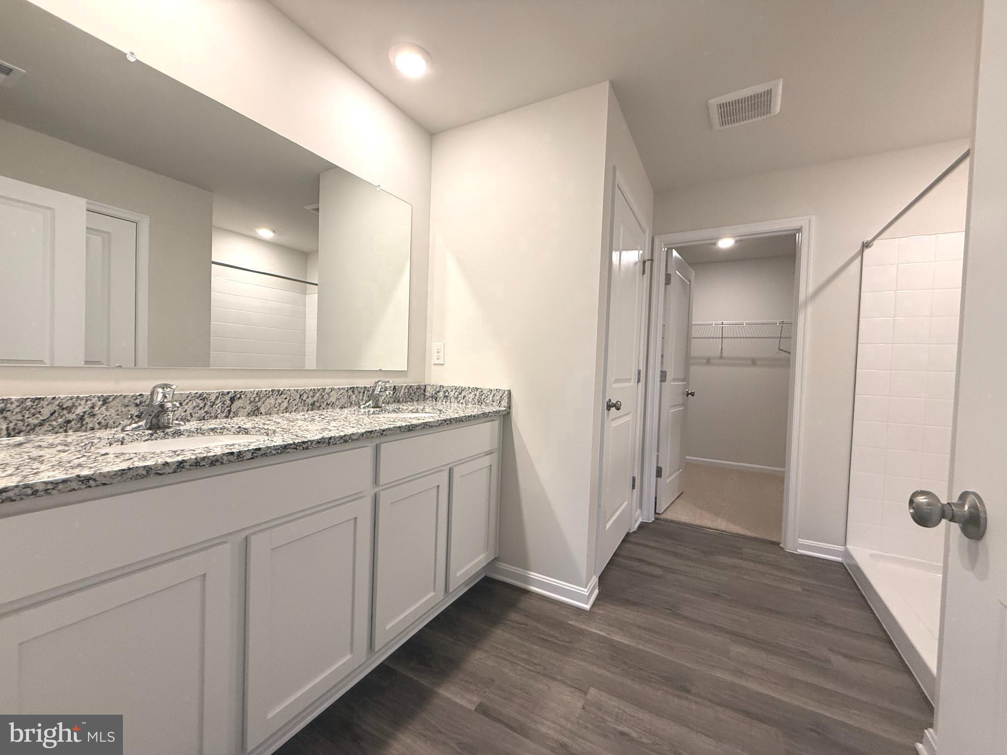 RED HILL - Residential Lease