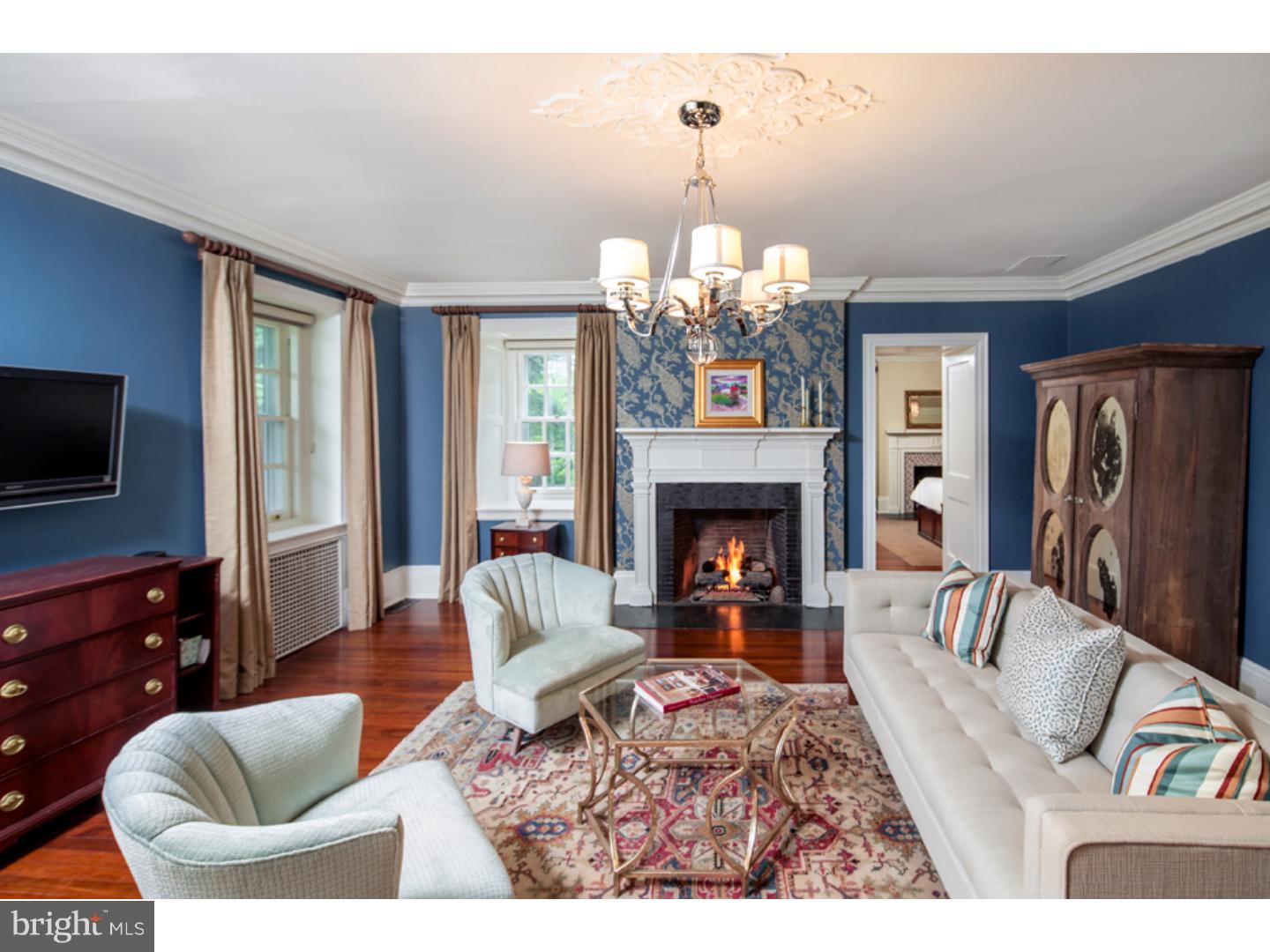 LAFAYETTE HILL - Residential