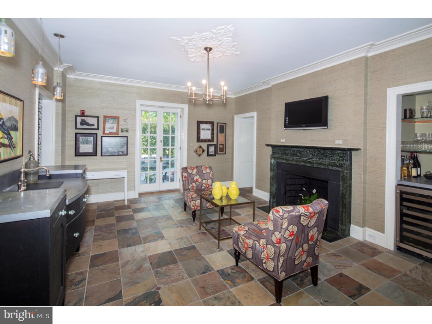 LAFAYETTE HILL - Residential