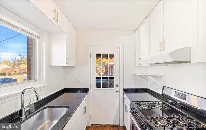 4906 WINTHROP STREET