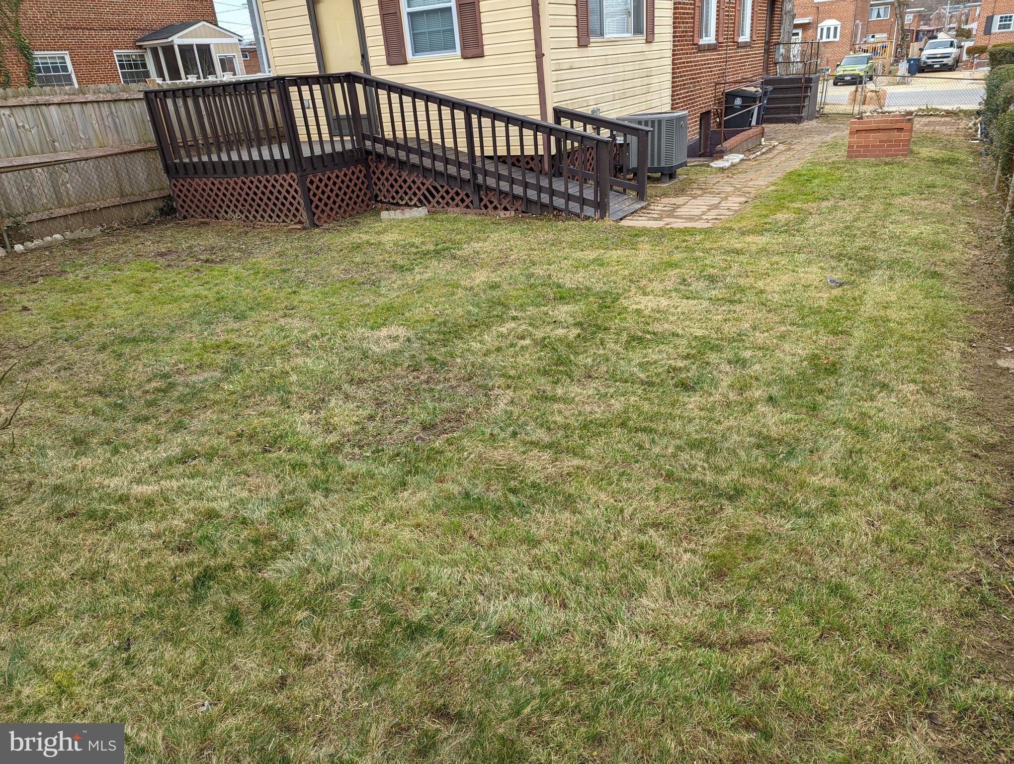 4906 WINTHROP STREET