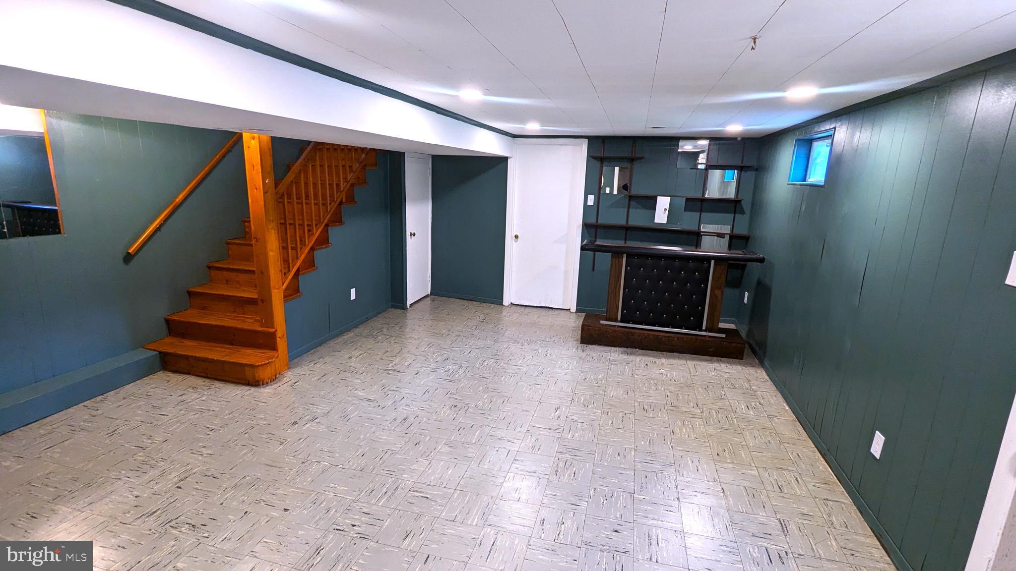 OXON HILL - Residential