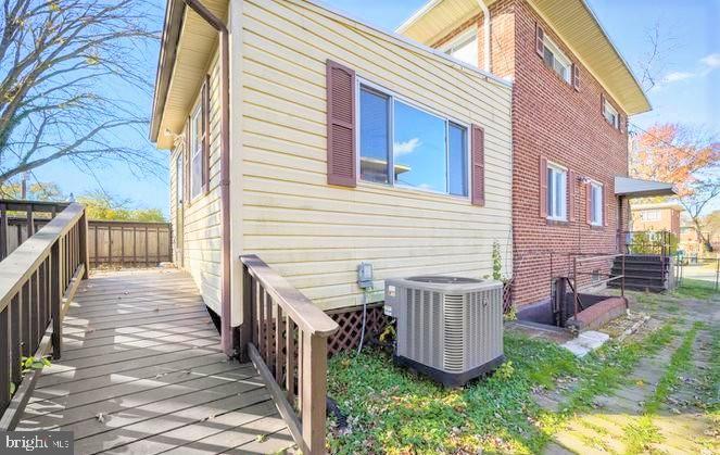 4906 WINTHROP STREET