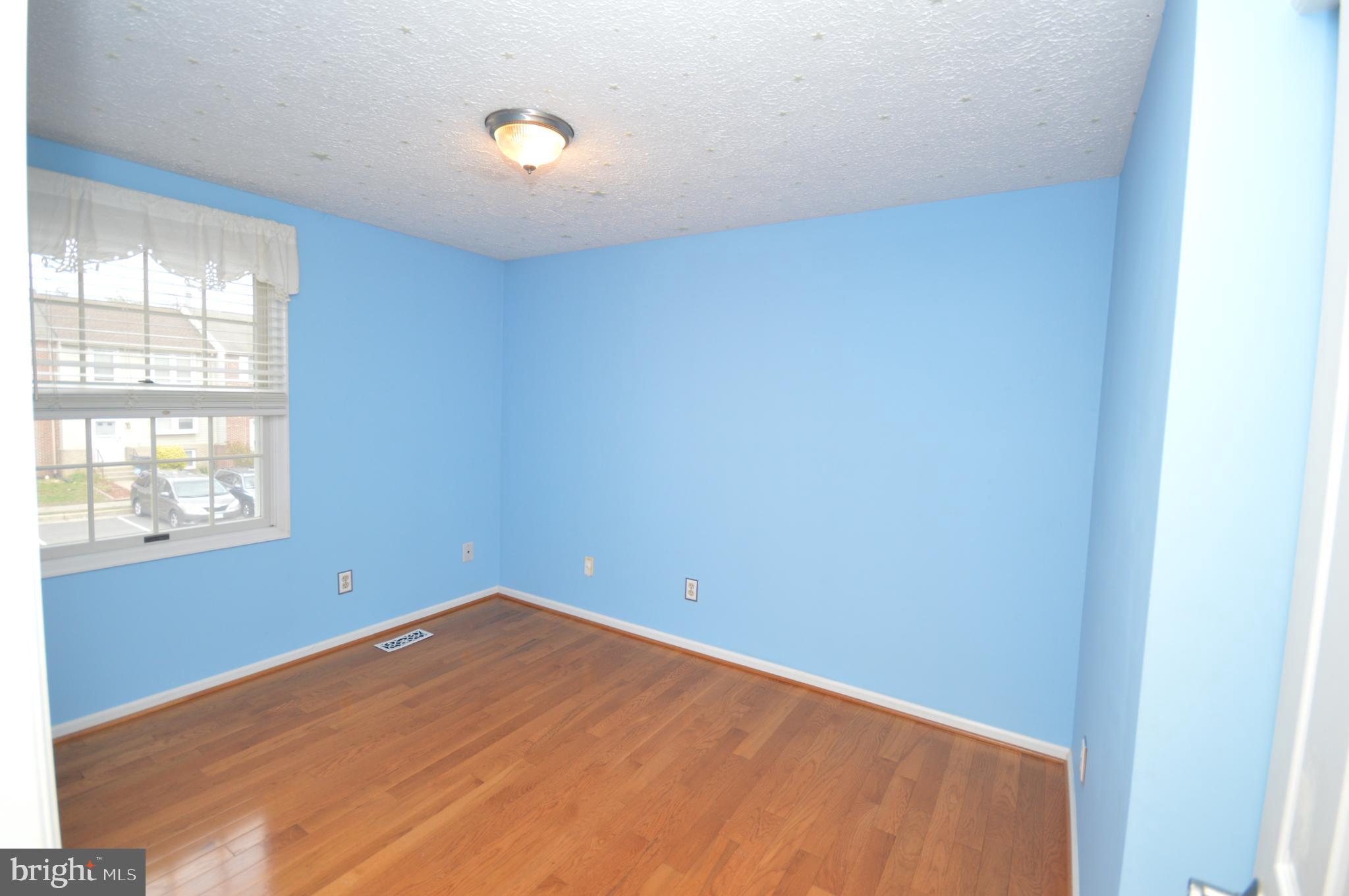 HOLLYMEAD - Residential Lease