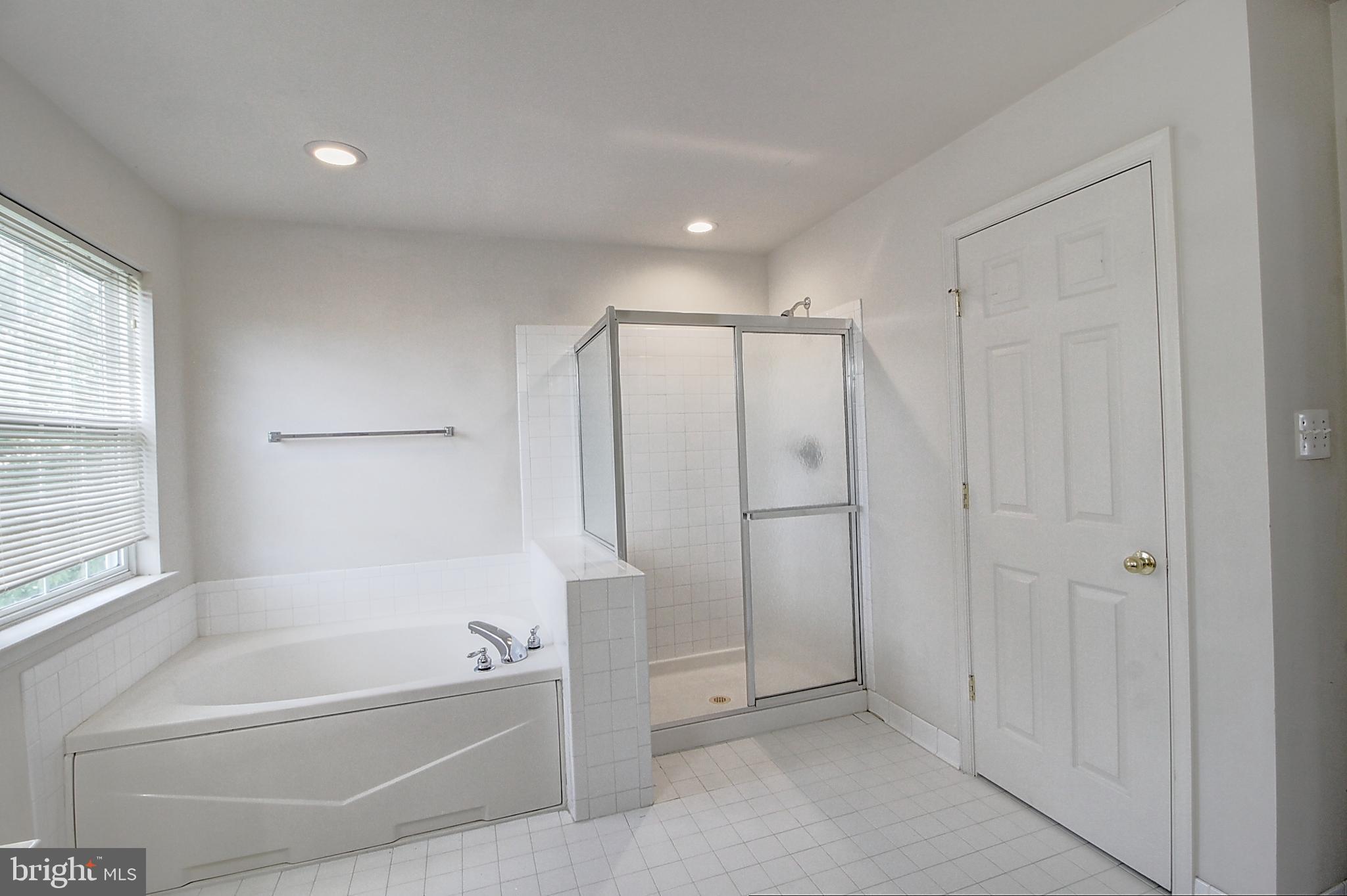 WELLINGTON TRACE - Residential Lease