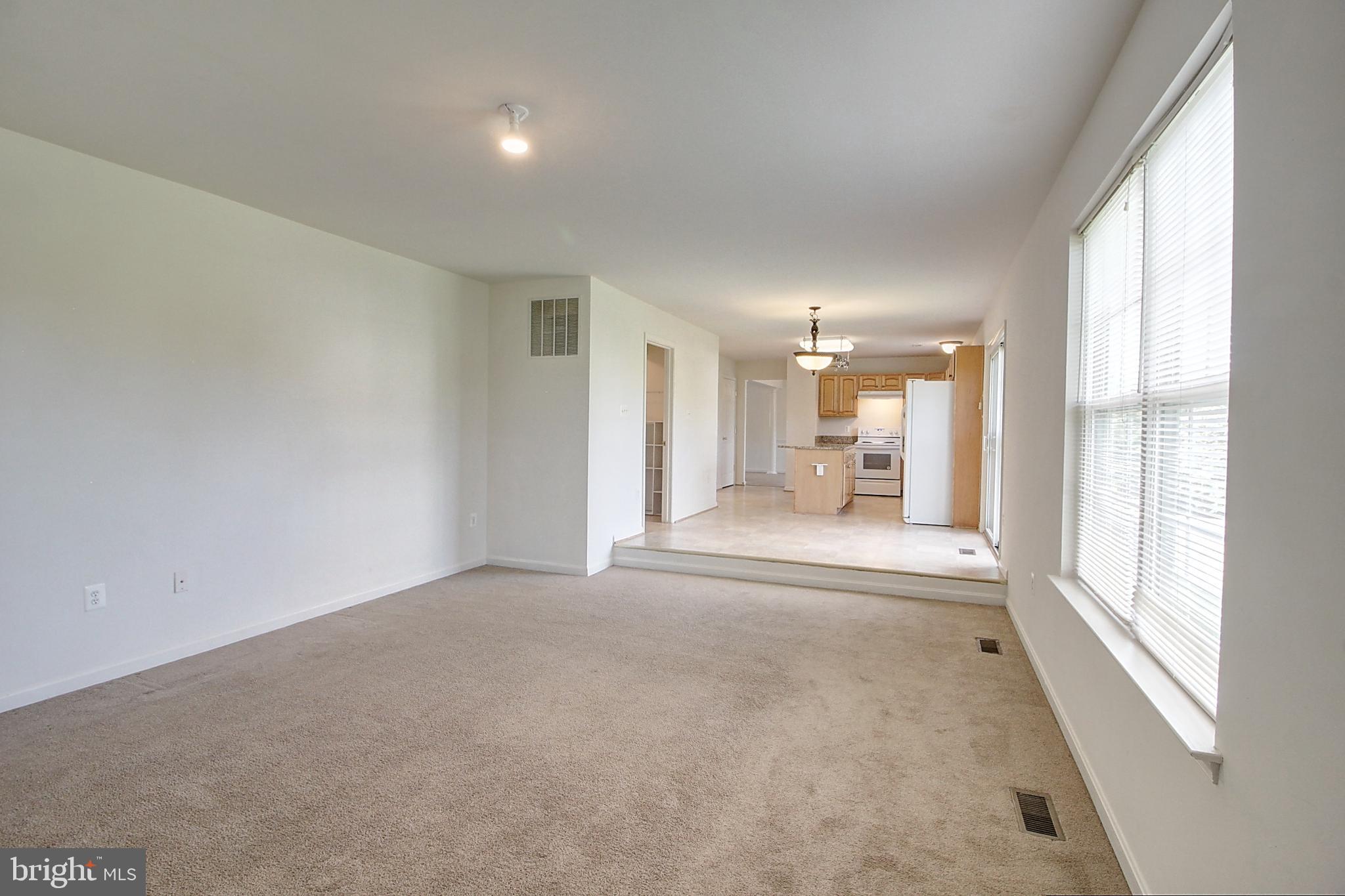 WELLINGTON TRACE - Residential Lease