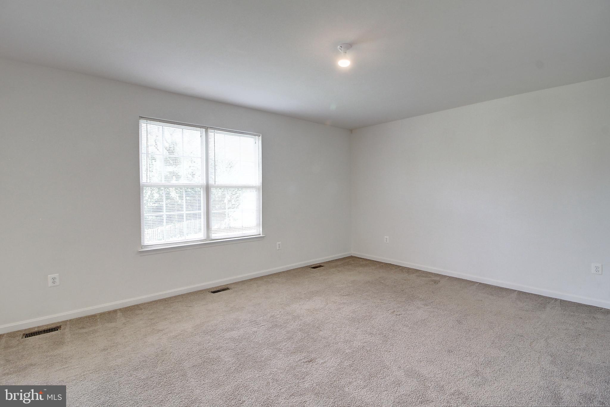 WELLINGTON TRACE - Residential Lease