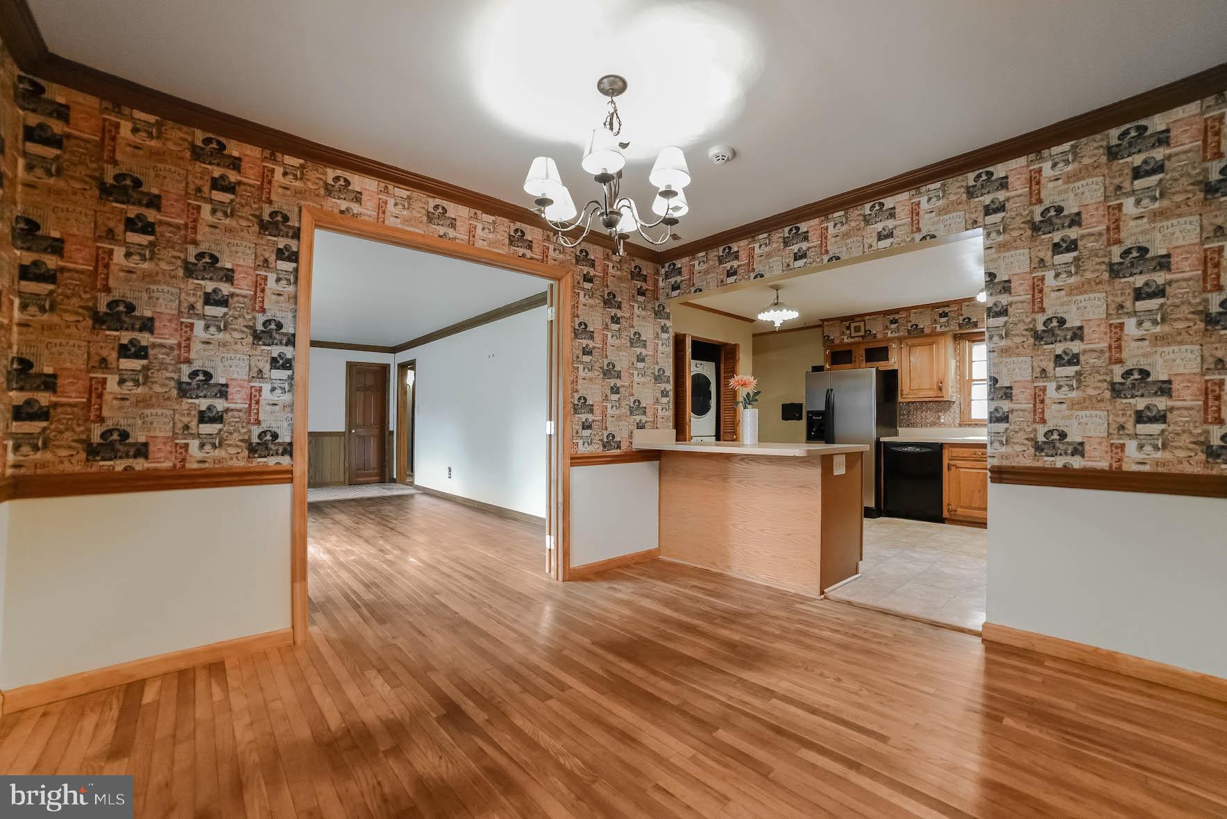 BAREFOOT ACRES - Residential