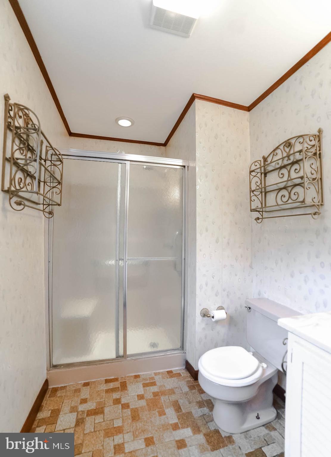 BAREFOOT ACRES - Residential