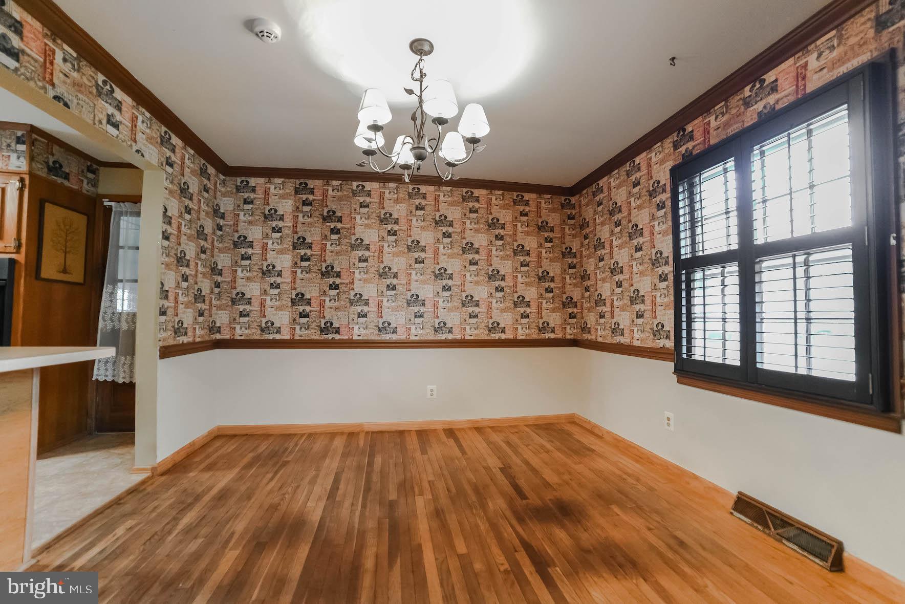 BAREFOOT ACRES - Residential