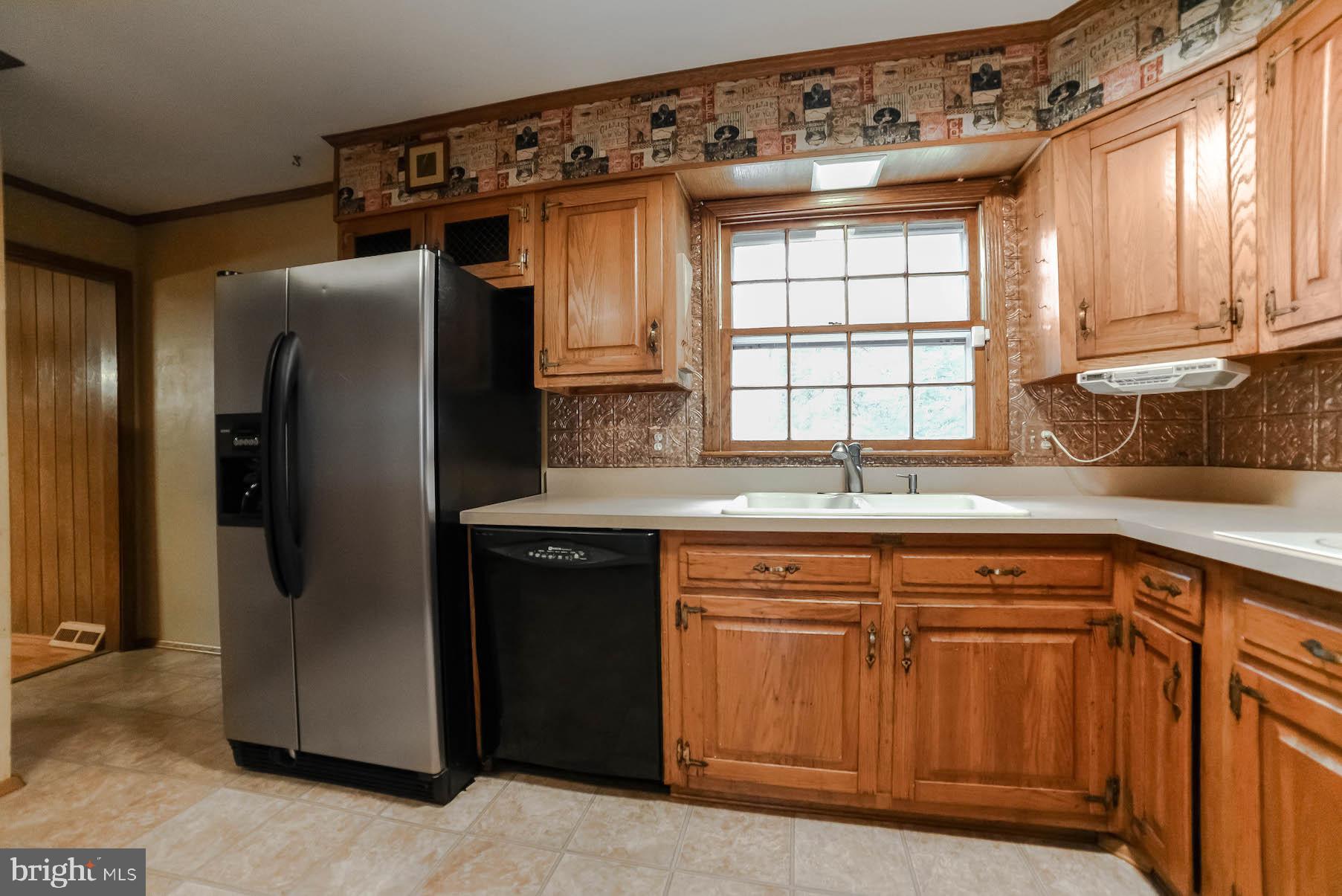 BAREFOOT ACRES - Residential